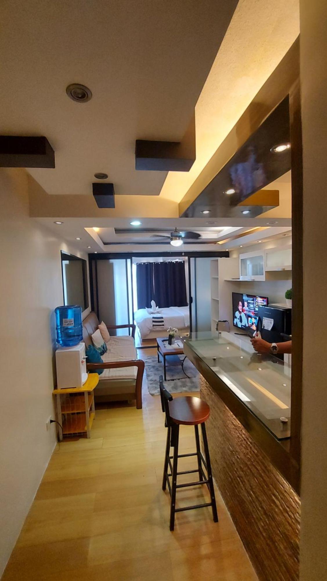 1Bedroom One Oasis Condo Fullyfurnished Davao Bagian luar foto